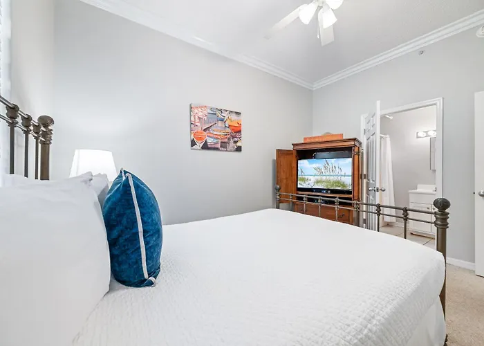 Spanish Key Unit 205 * Pensacola